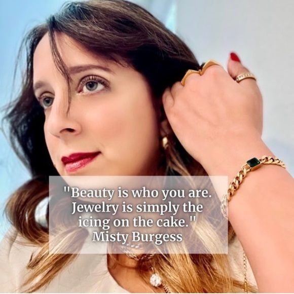 WELCOME TO MY CLOSET_ BOUTIQUE! - Picture 3 of 8